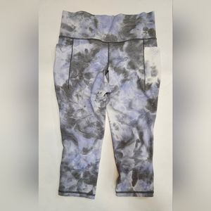 ATHLETA Salutation Stash Pocket II Capri size Large